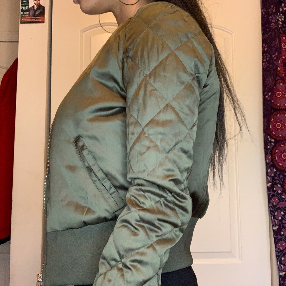 Bomber jacket - Picture 2 of 3